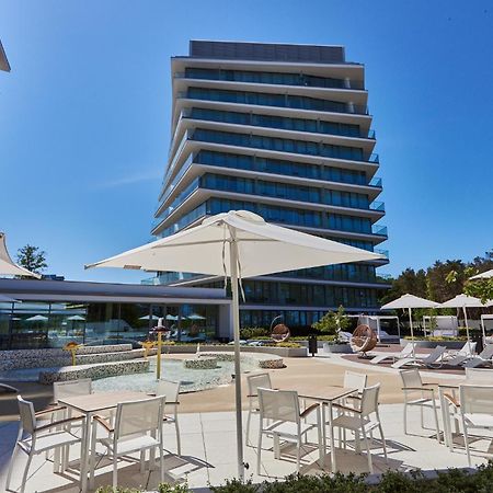 Wave Beachfront Family Apartment Мендзыздрое Экстерьер фото