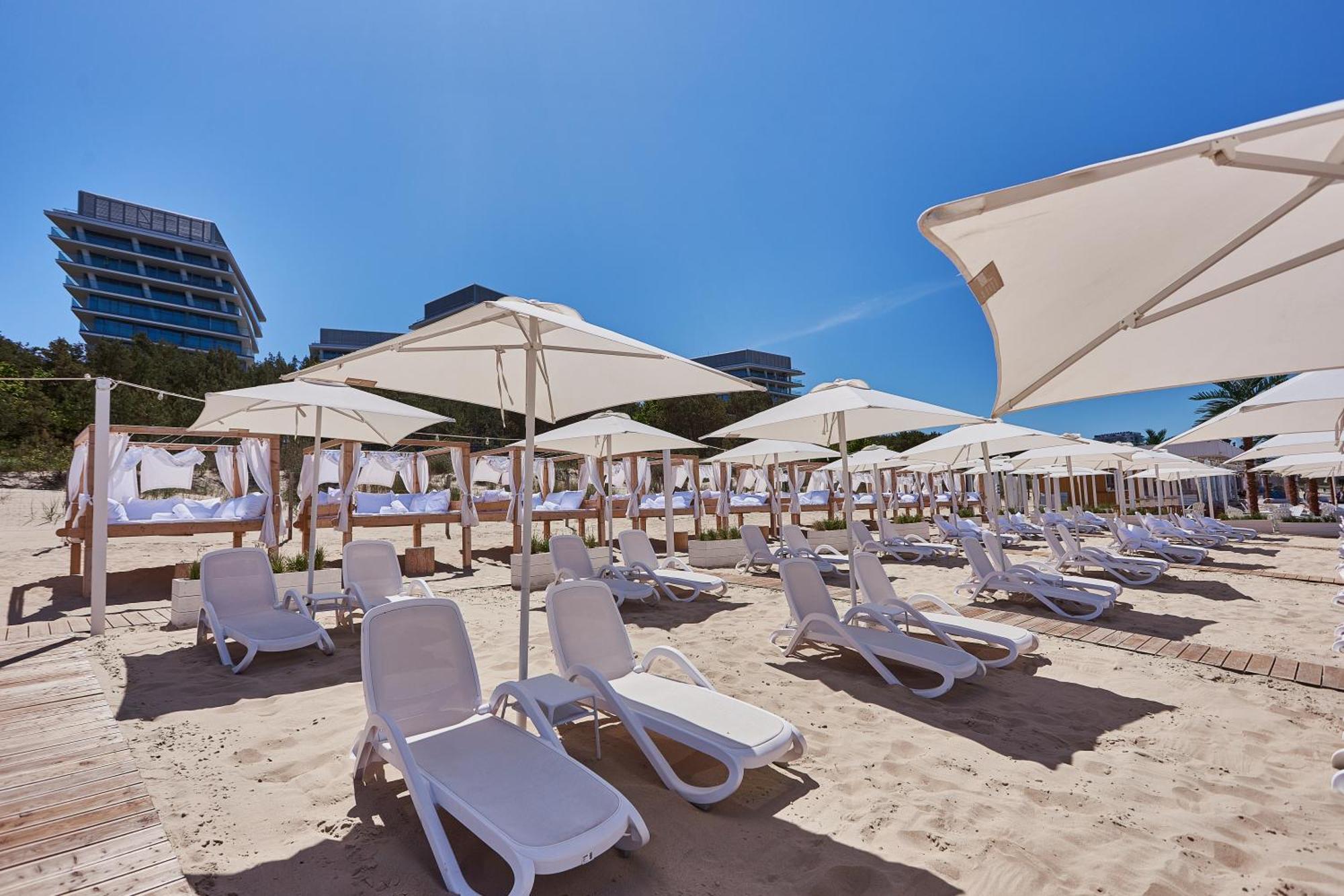 Wave Beachfront Family Apartment Мендзыздрое Экстерьер фото