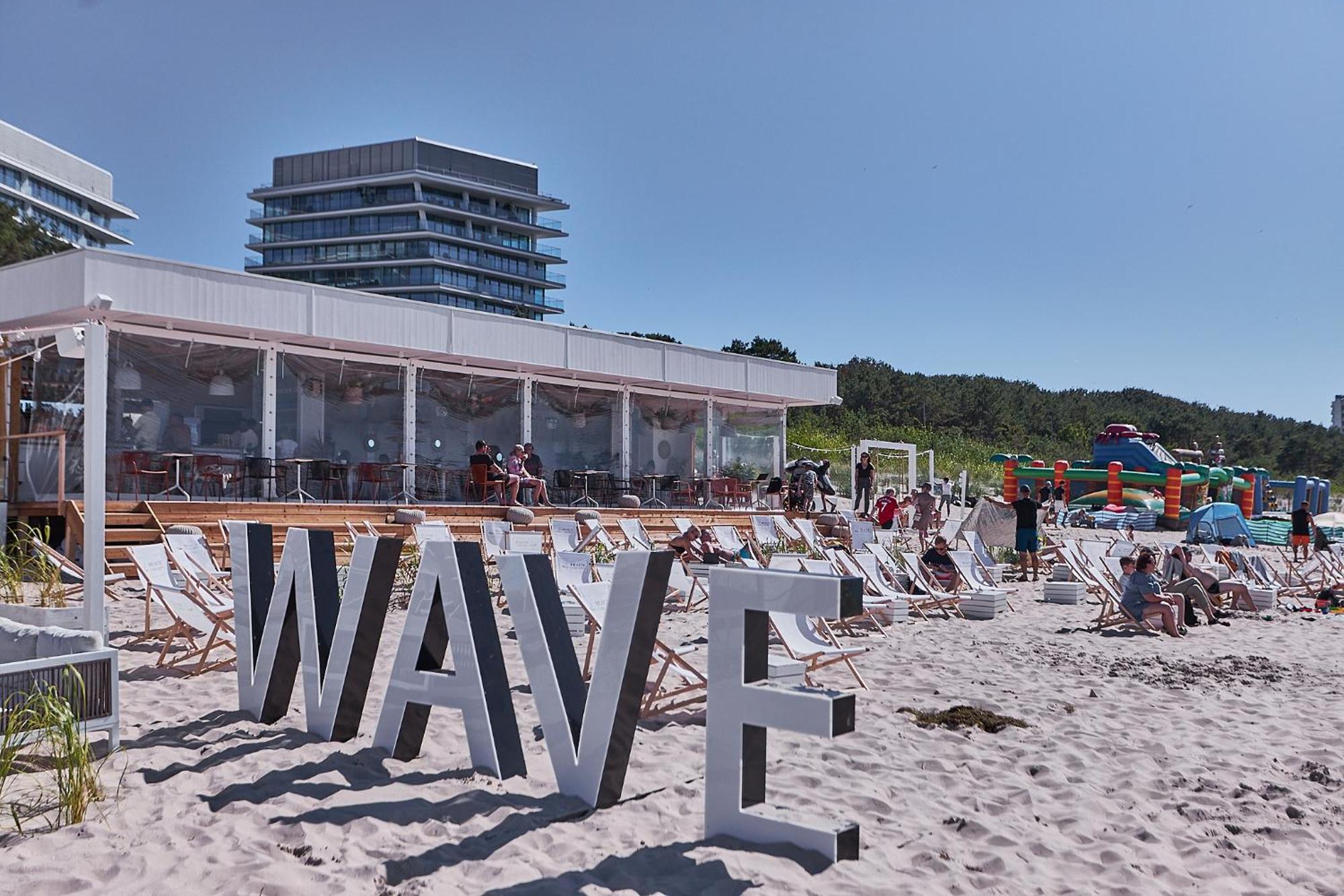 Wave Beachfront Family Apartment Мендзыздрое Экстерьер фото