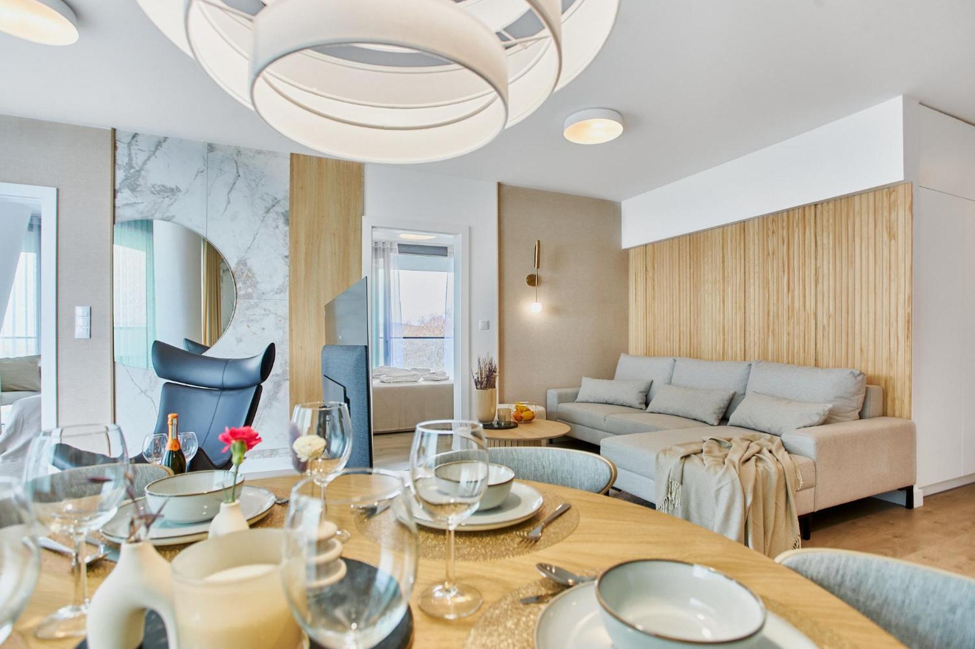 Wave Beachfront Family Apartment Мендзыздрое Экстерьер фото