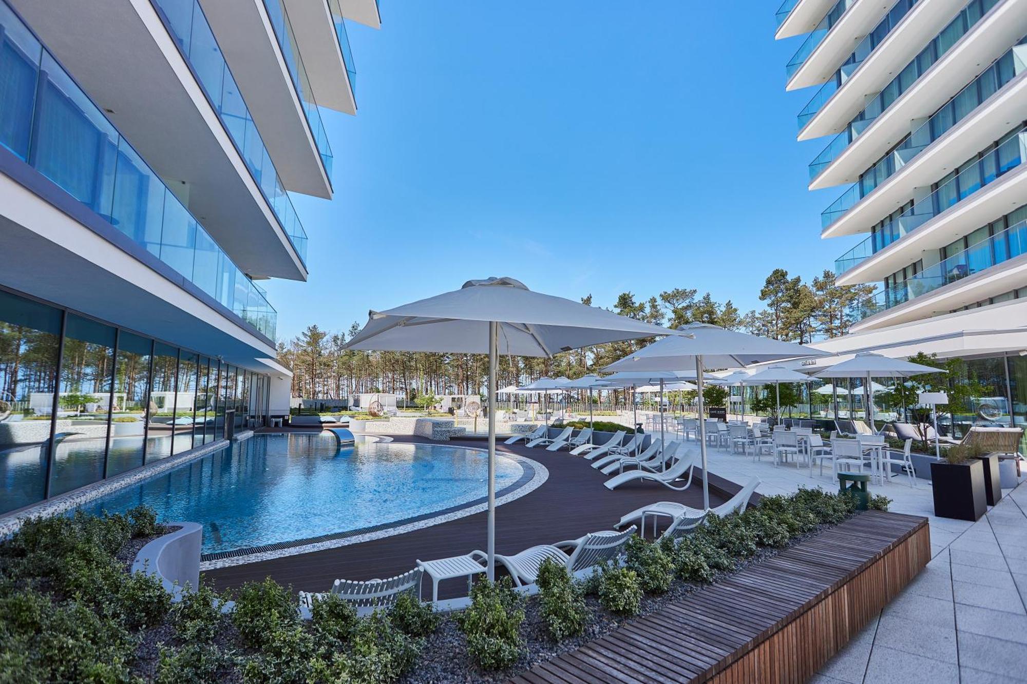Wave Beachfront Family Apartment Мендзыздрое Экстерьер фото